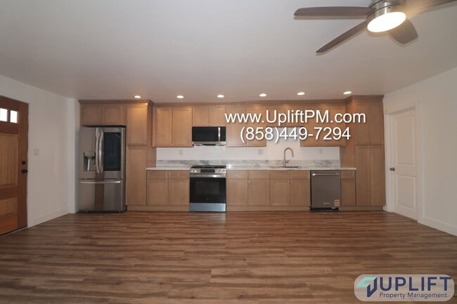 Building Photo - 1225 Capistrano Ave