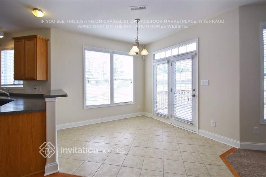 Building Photo - 10006 Granite Trail Ln