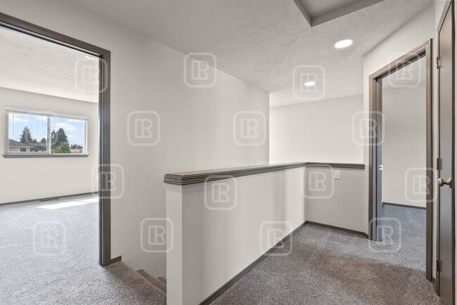 Building Photo - 14321 E 13th Ave