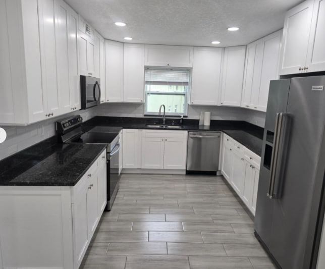 Kitchen - 1250 S Pinellas Ave