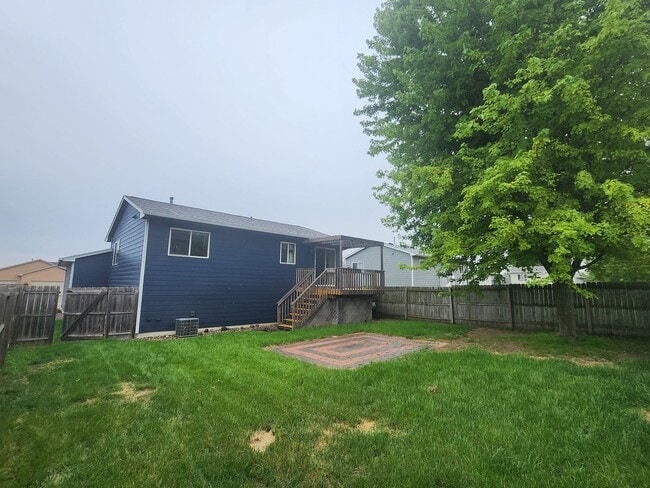 Building Photo - 821 S Whitewood Ave