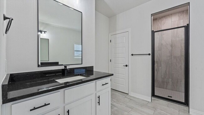 Building Photo - 109 N Panther Ave