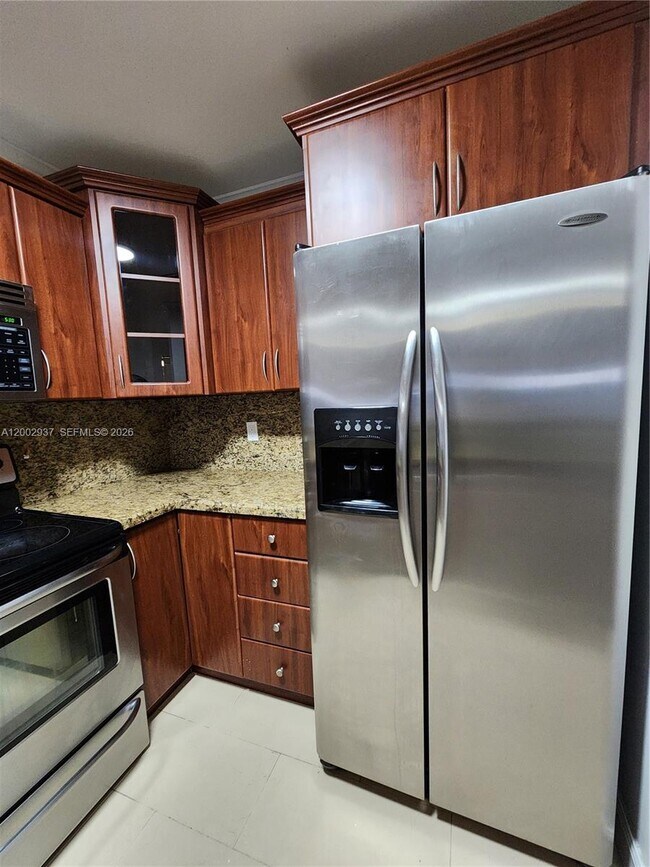 Building Photo - 6485 SW 129th Ave