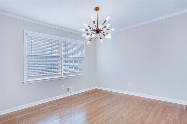 Building Photo - 3078 Rebecca Dr SW