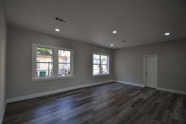 Building Photo - 7604 Avenue I