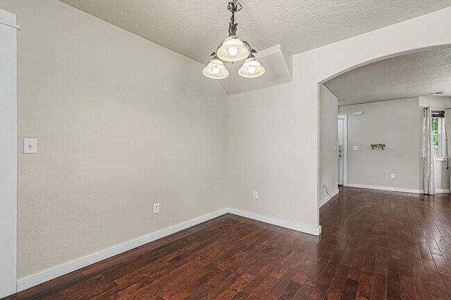 Building Photo - 18327 Buckeye Pl