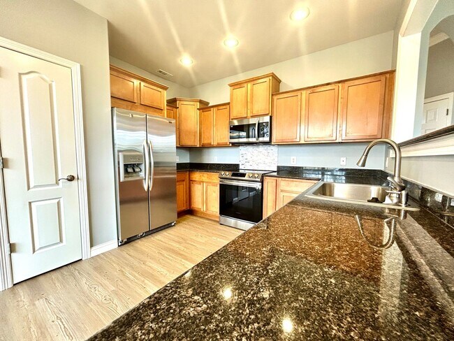 Building Photo - 3 bedroom 2 bath modern style home minutes from Centerton Main!!