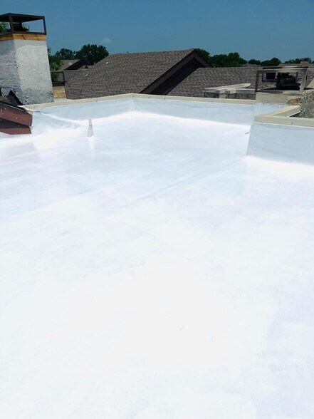 Building Photo - 707 Harbour Town Dr