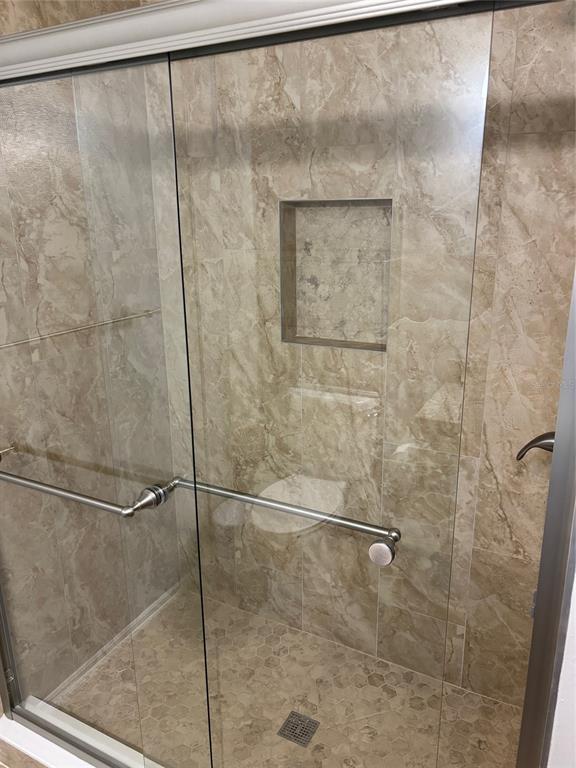 Building Photo - 5600 Bentgrass Dr