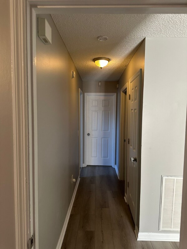 Building Photo - 703 Waterfield Dr