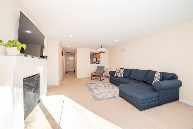 Building Photo - 67 Crystal Brook Way