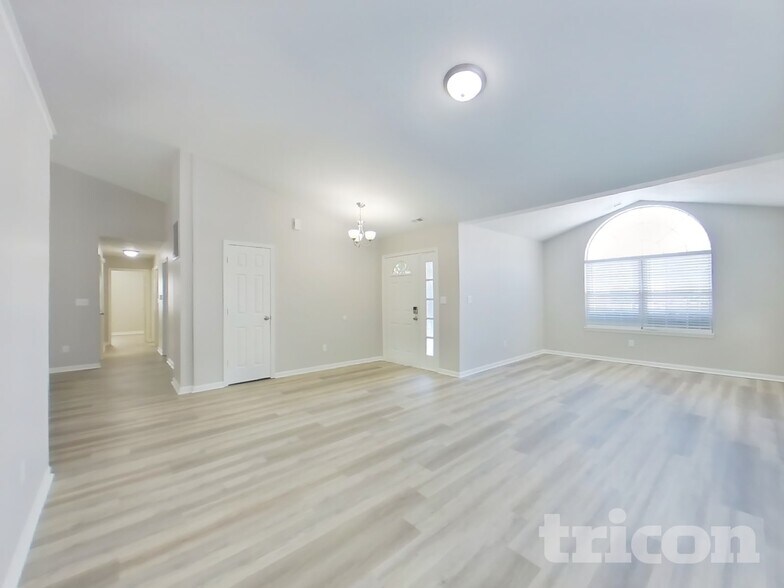 Building Photo - 993 Harvest Ridge Dr