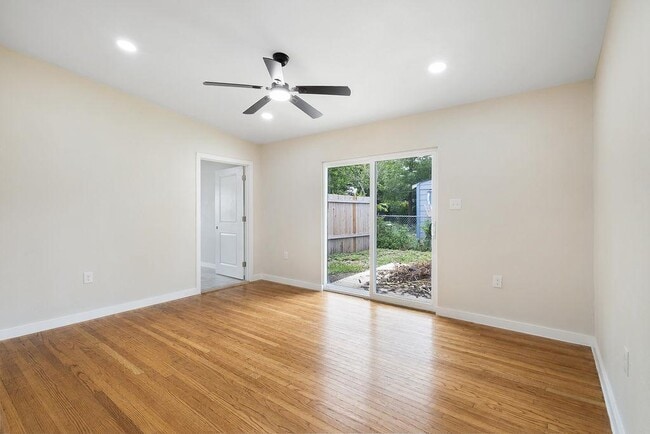 Building Photo - 306 Westmoreland Dr