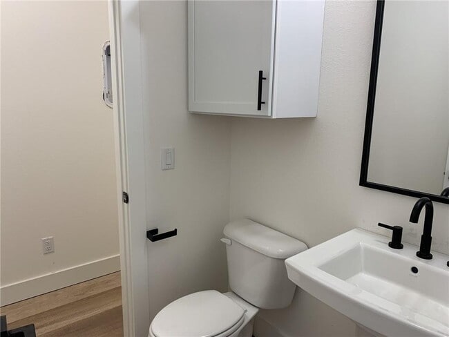 Building Photo - 2614 SW Livingston Square