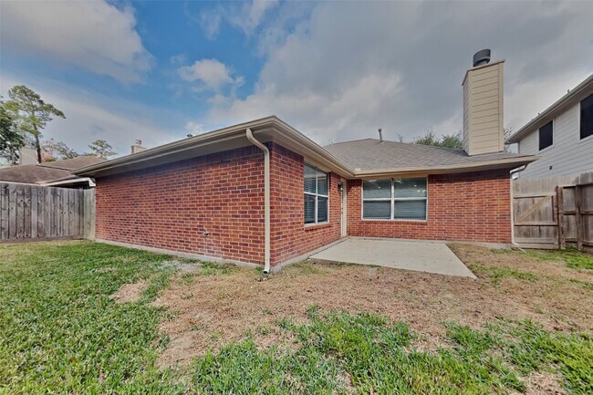 Building Photo - 26925 Carriage Manor Ln