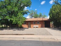 Building Photo - 2720 Espanola St NE