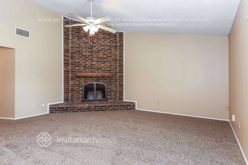 Building Photo - 3809 Wooddale Ct