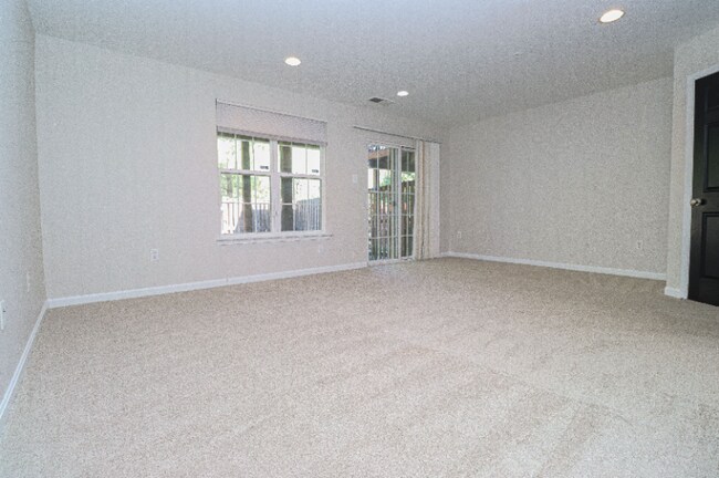 Building Photo - 8312 Jennel Ct