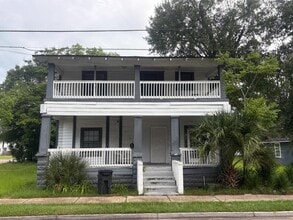 Building Photo - 1129 Grothe St