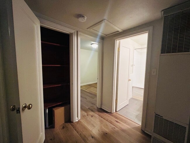 Building Photo - Charming 2 Bedroom House with Fenced Yard in Fairmount Park Neighborhood