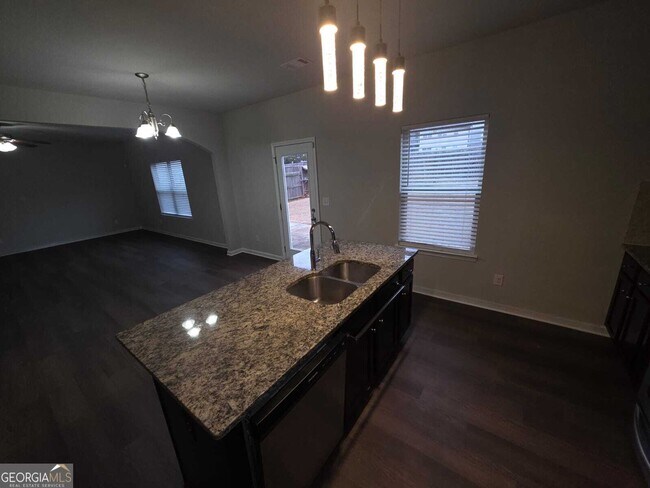 Building Photo - 180 Parkview Pl Dr