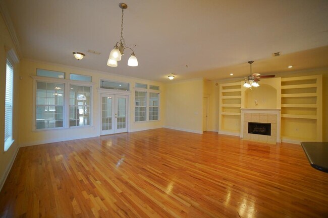 Building Photo - 1155 Sandler Ridge Rd