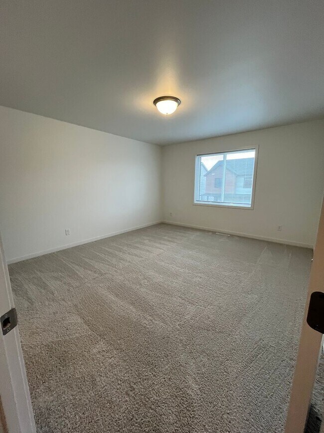 Building Photo - The Wilds Townhomes