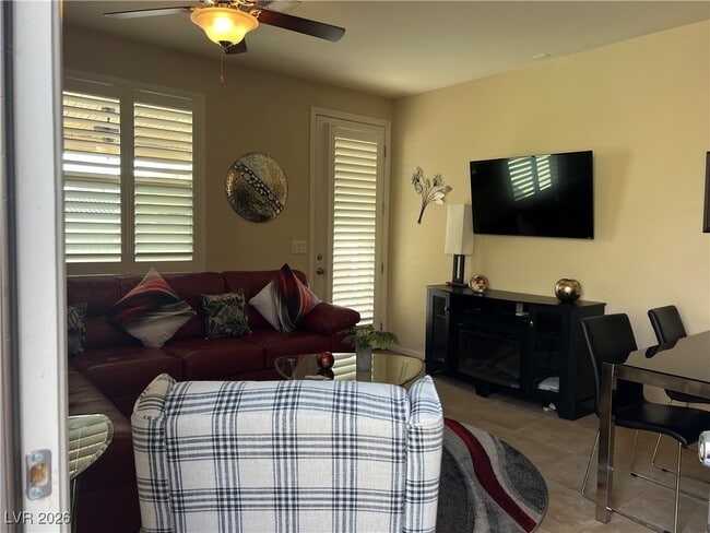 Building Photo - 2741 Crystal Blue St