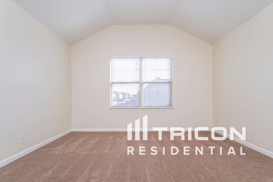 Building Photo - 1712 Colyn Avenue