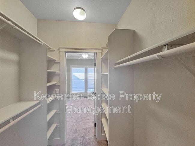 Building Photo - 2223 S Dorothy Ave