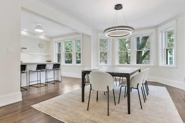 Building Photo - 70 Marshal St