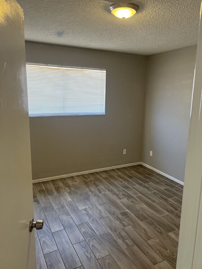 Building Photo - North Phoenix Updated Rental