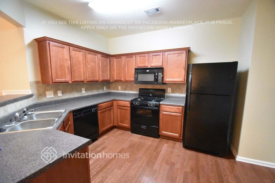 Building Photo - 42 Ledgewood Mill Way NE