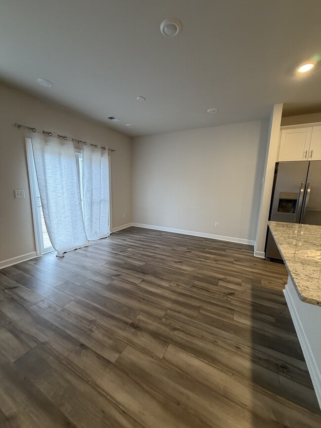 Building Photo - 1453 Old Rivers Rd