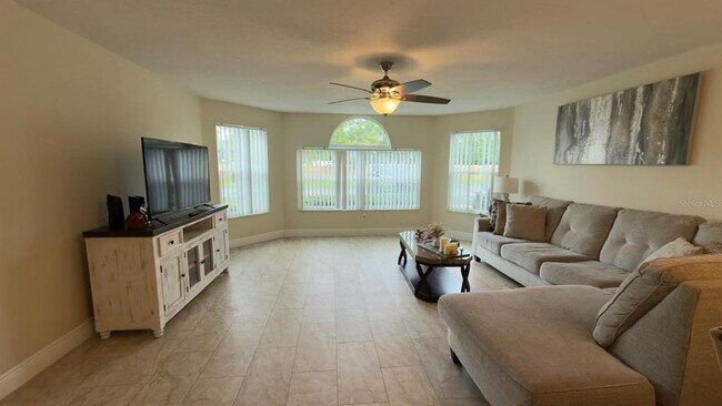 Building Photo - 5014 Laguna Bay Cir