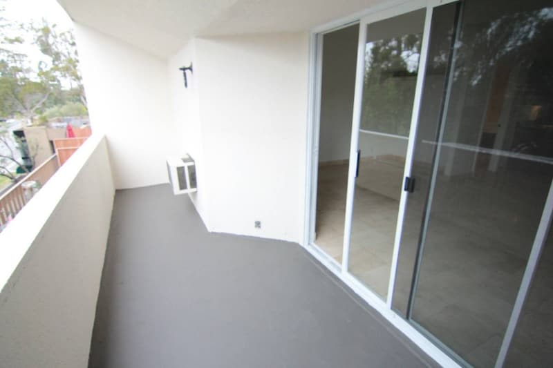 Building Photo - 3949 Los Feliz Blvd