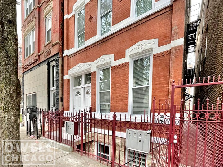 Building Photo - 1154 W 17th St