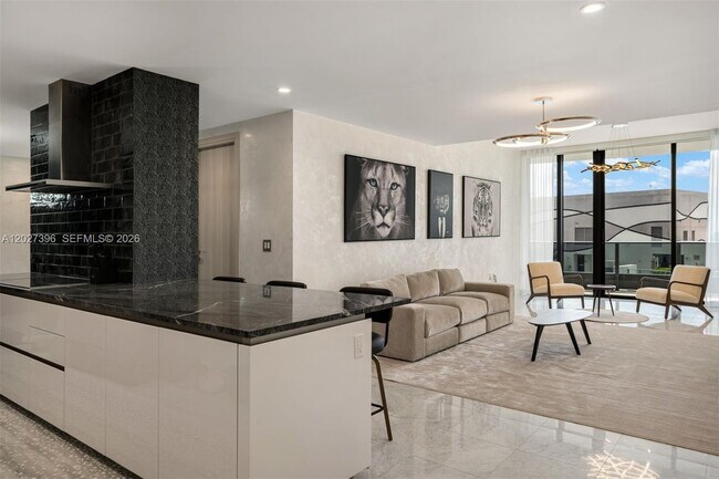 Building Photo - 1000 Brickell Plaza