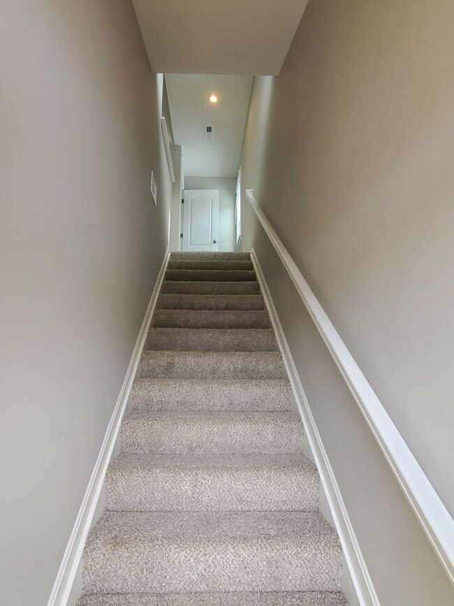 Building Photo - 2 Bedroom with 2 Bath Condo