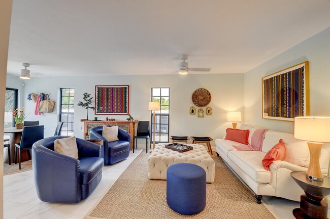 Building Photo - 399 SW 15th St