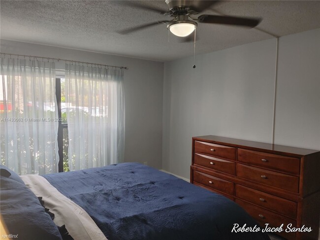 Building Photo - 2 br, 2 bath Condo - 524 Osprey Dr Apt 10B