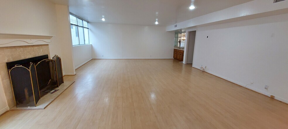 Primary Photo - 1122 Peck Dr