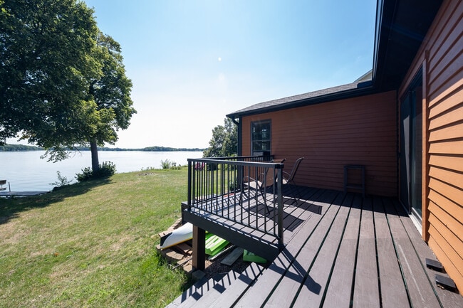 Building Photo - 24075 W Cedar Lake Dr