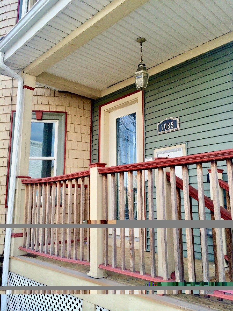 Building Photo - 1085 Dorchester Ave