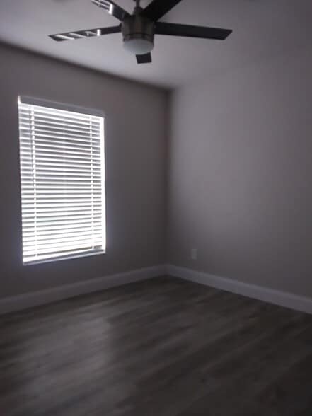 Building Photo - 1154 Ebert Street East