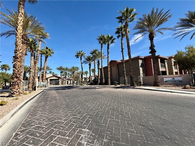 Building Photo - 8000 W Badura Ave