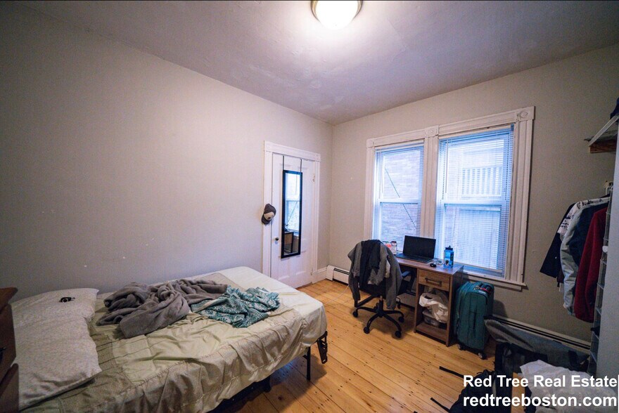 Building Photo - 135 Saint Alphonsus St