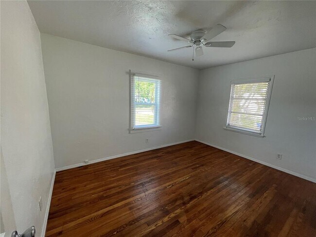 Building Photo - 3205 Ave A W