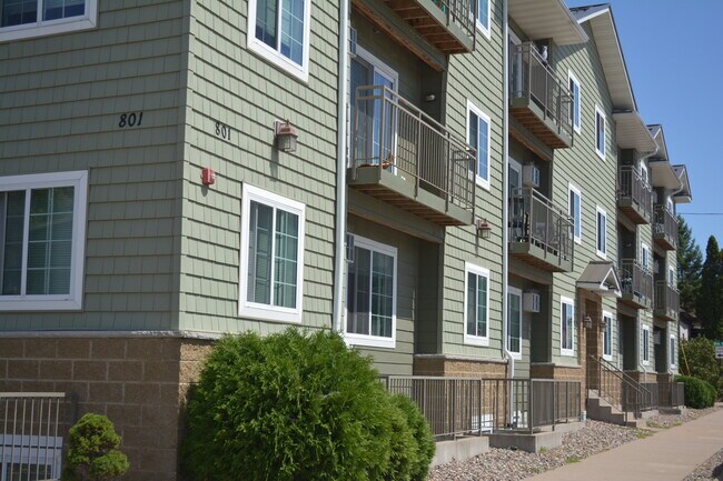 Primary Photo - 801 La Crosse St