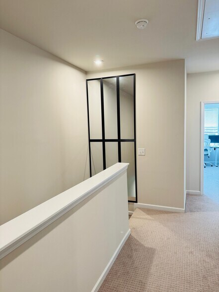 Building Photo - 529 Madison Falls Ct